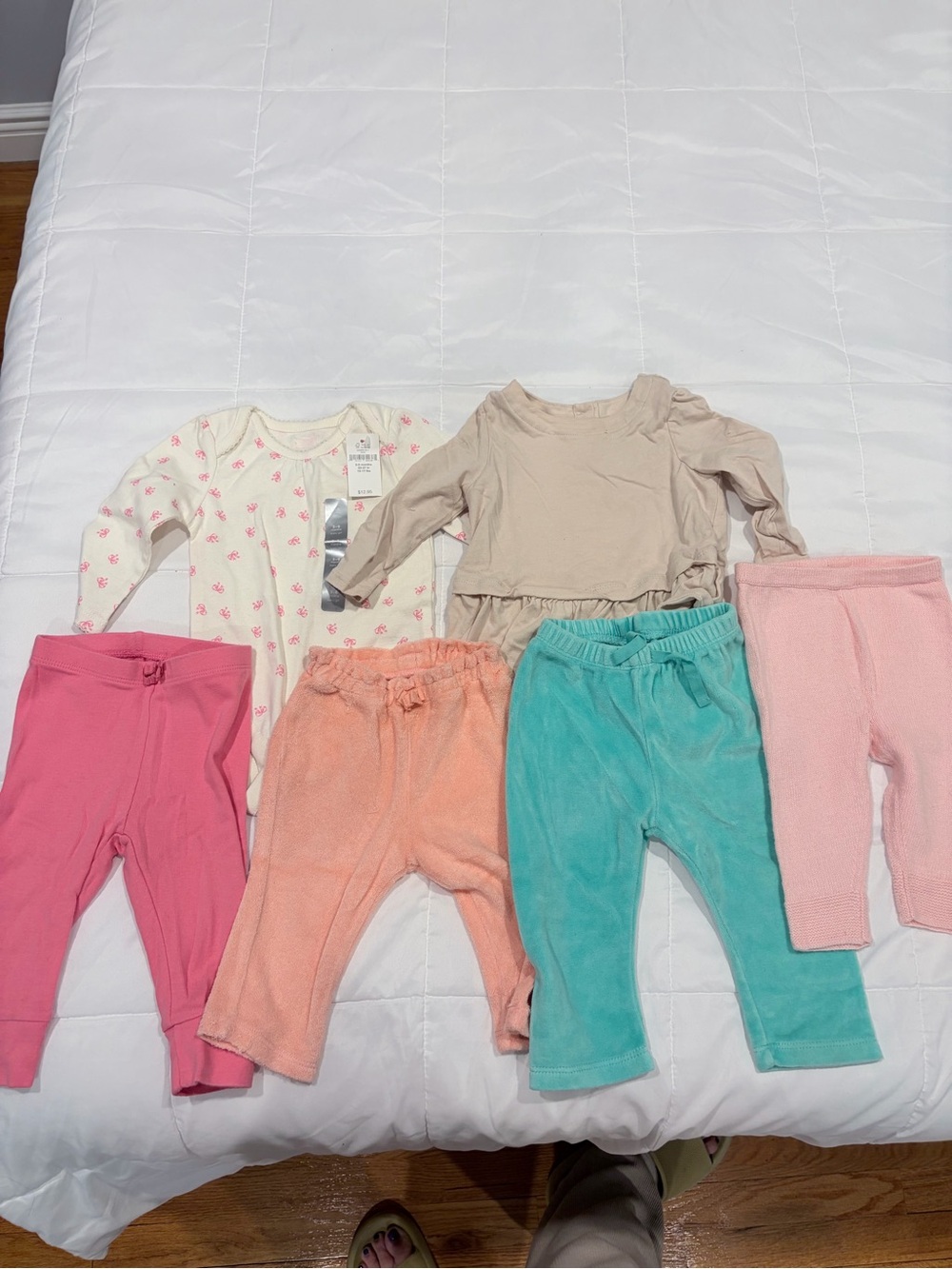 GAP Girls Pink Peach Teal Cream Mix Bottoms and Tops Set